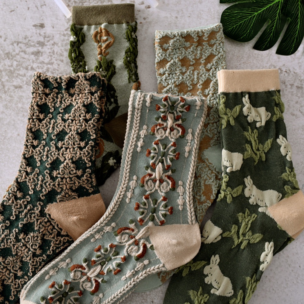 Embroidery On Socks - Autumn Retro Embroidery Harajuku Cotton Middle