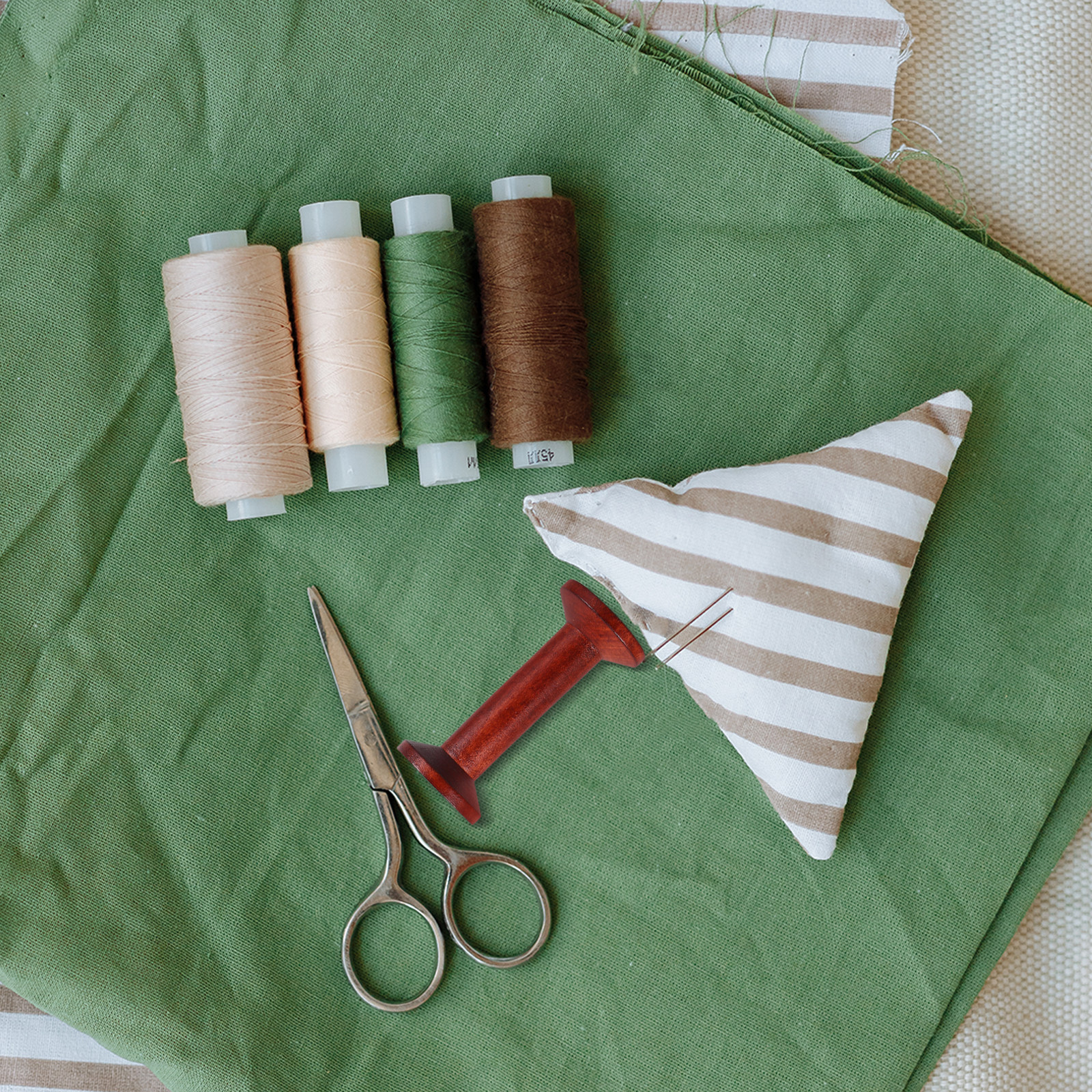 Embroidery Threads - 6Pcs Wooden Empty Spools for Crafts