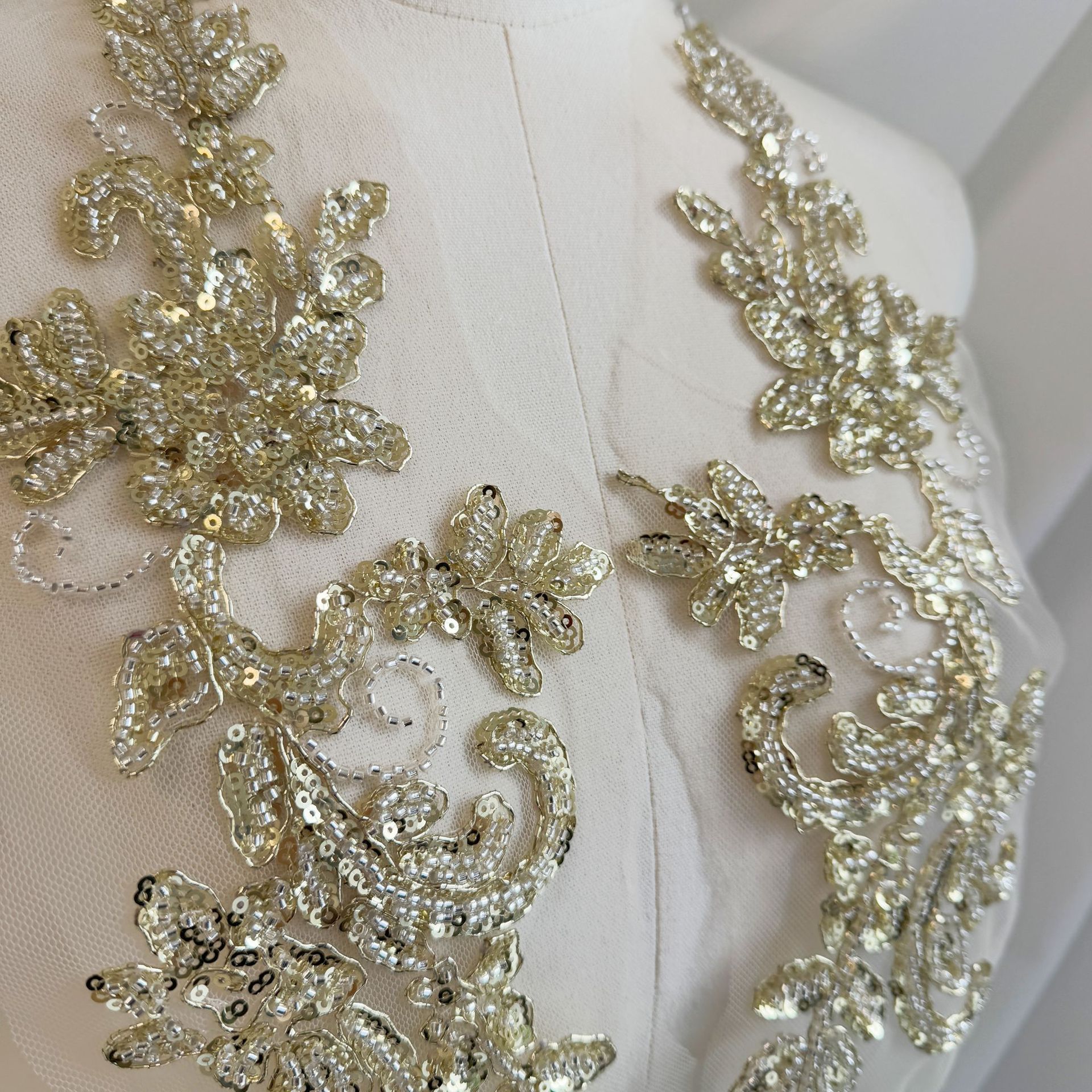 Champagne gold beaded flower s - Embroidery Gold 리뷰 및 가격