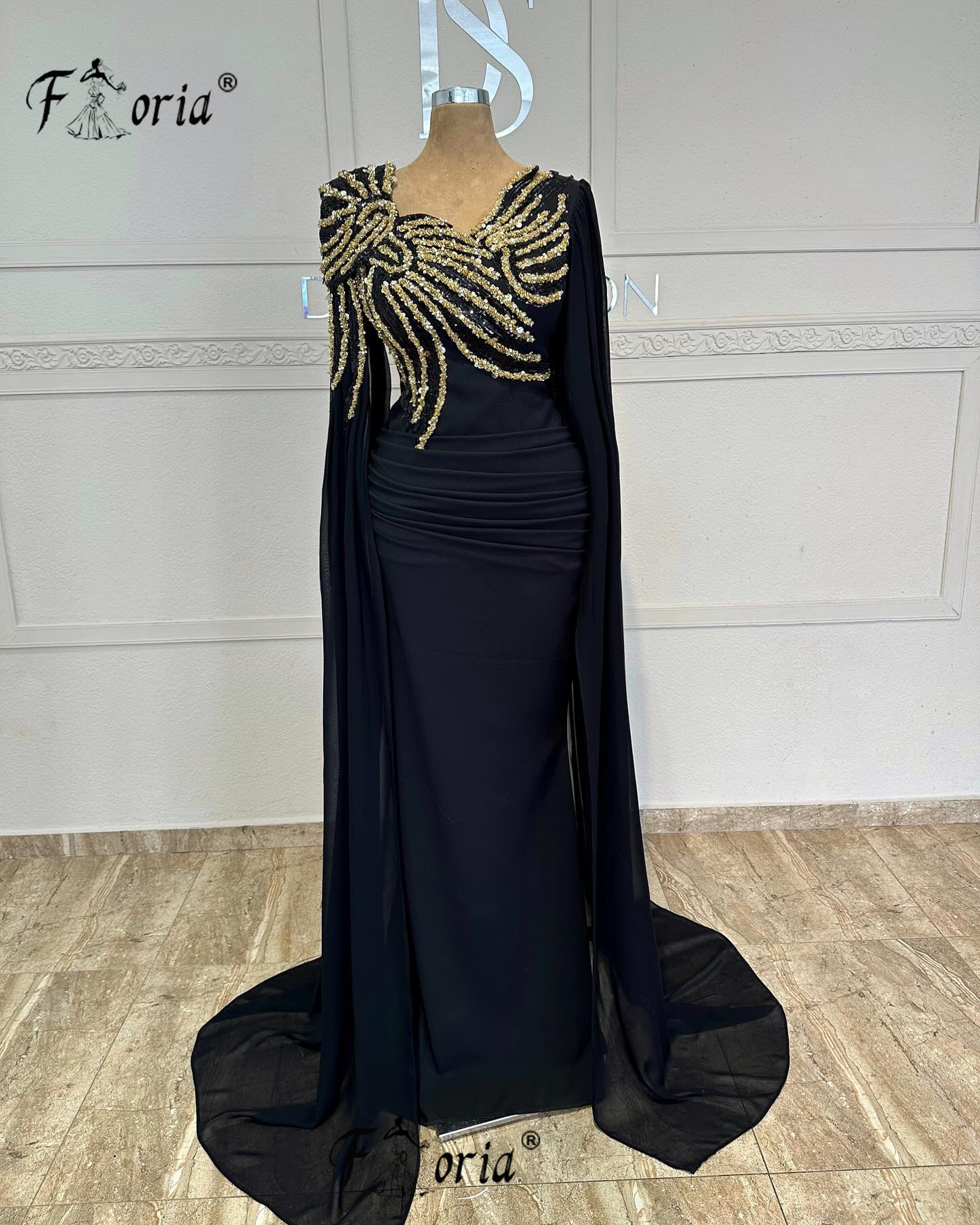 Dubai Woman Black Mermaid Form - Embroidery Gold 리뷰 및 가격