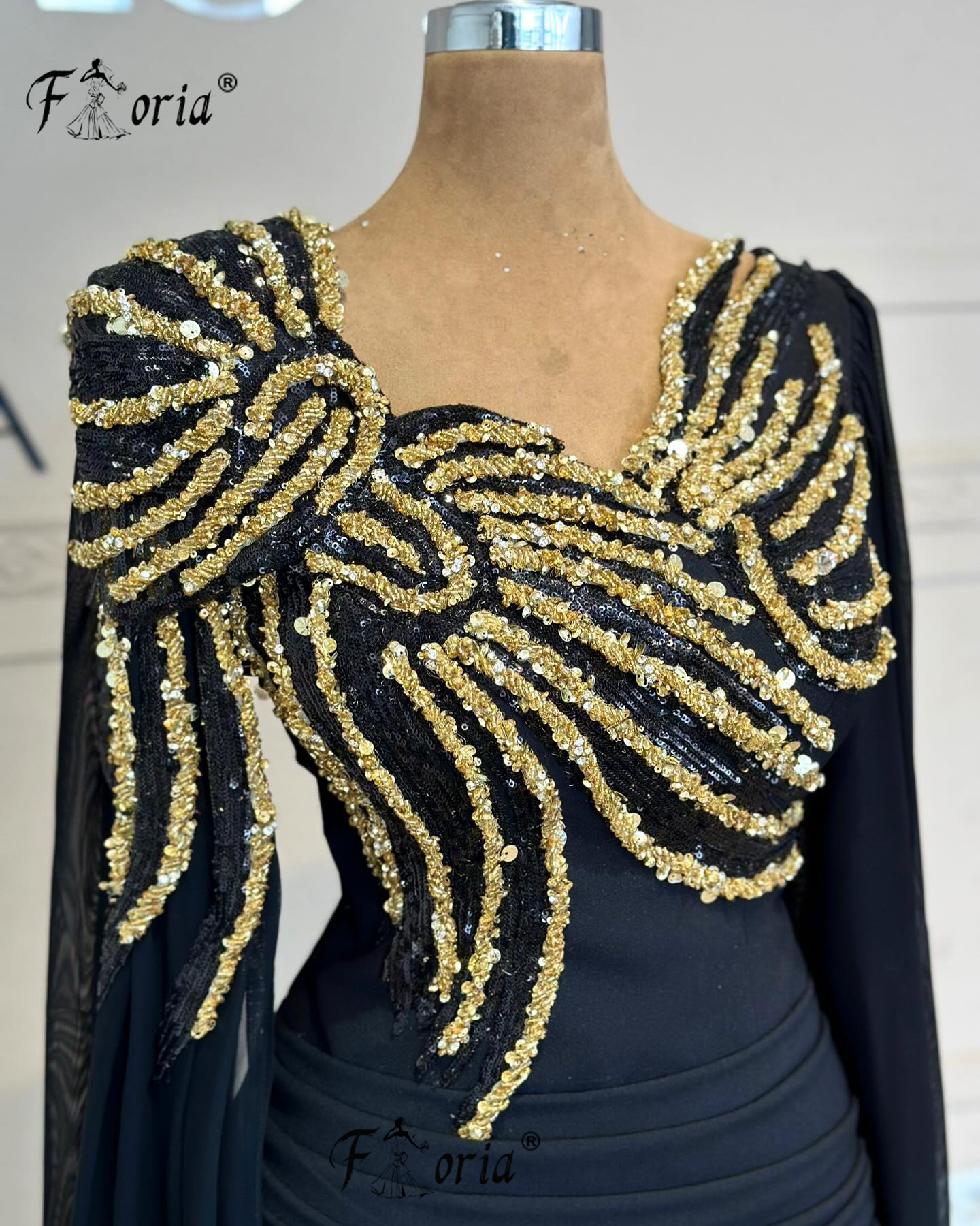Dubai Woman Black Mermaid Form - Embroidery Gold 리뷰 및 가격