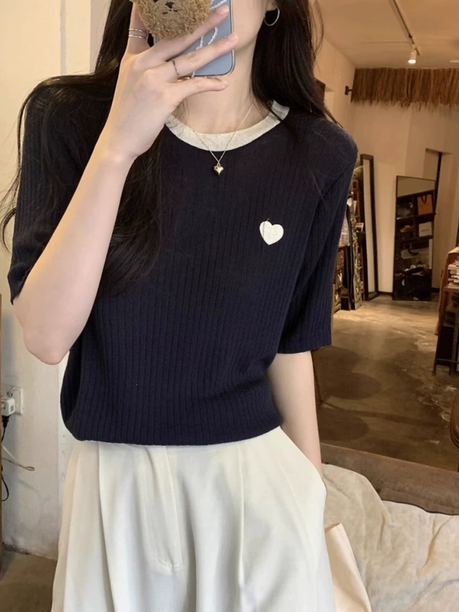 Knit Short Sleeve T-Shirt Wome - Embroidery Design Love 리뷰 및 가격