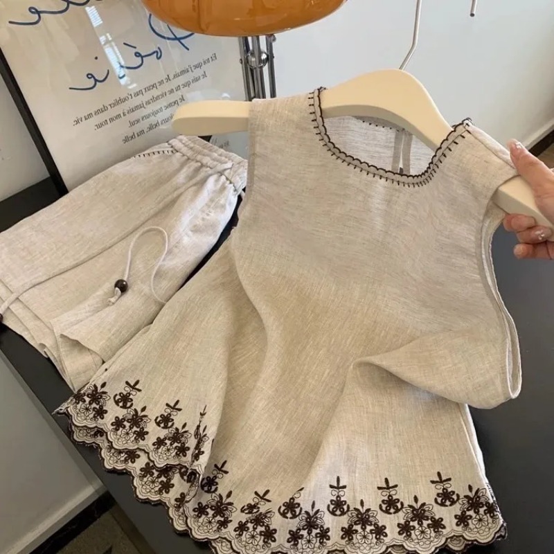 Simple Old Money Style Cotton  - Embroidery Uniforms 리뷰 및 가격