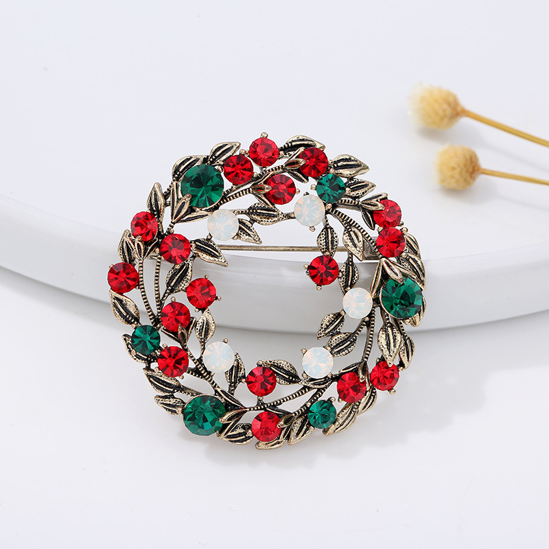 Christmas series jewelry brooc - Embroidery Alphabet 리뷰 및 가격