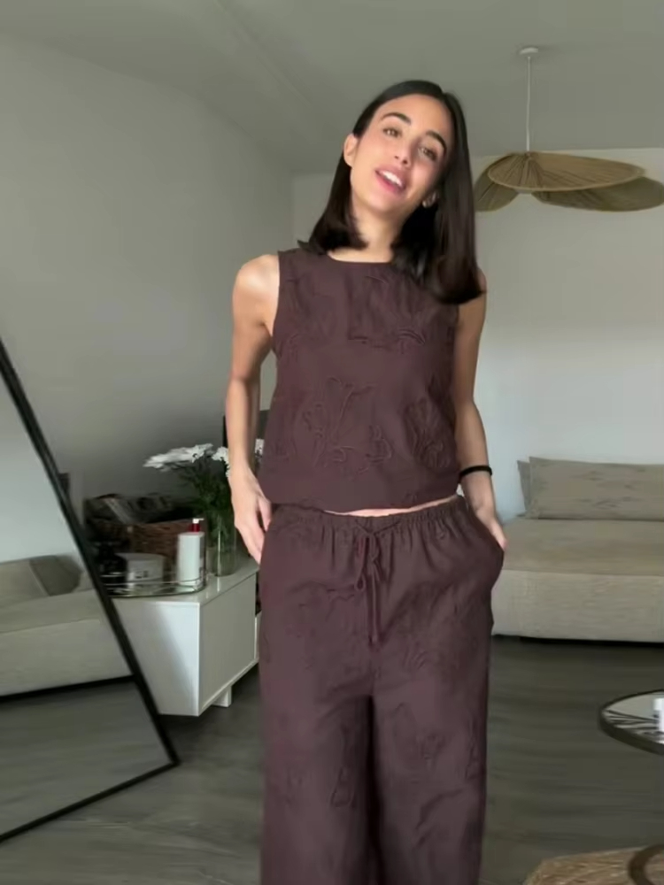 HH Women Solid Embroidery Pant - Embroidery Vest 리뷰 및 가격