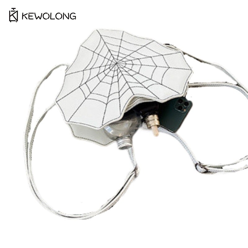Gothic Bat Shape Shoulder Bag  - Embroidery Gothic 리뷰 및 가격