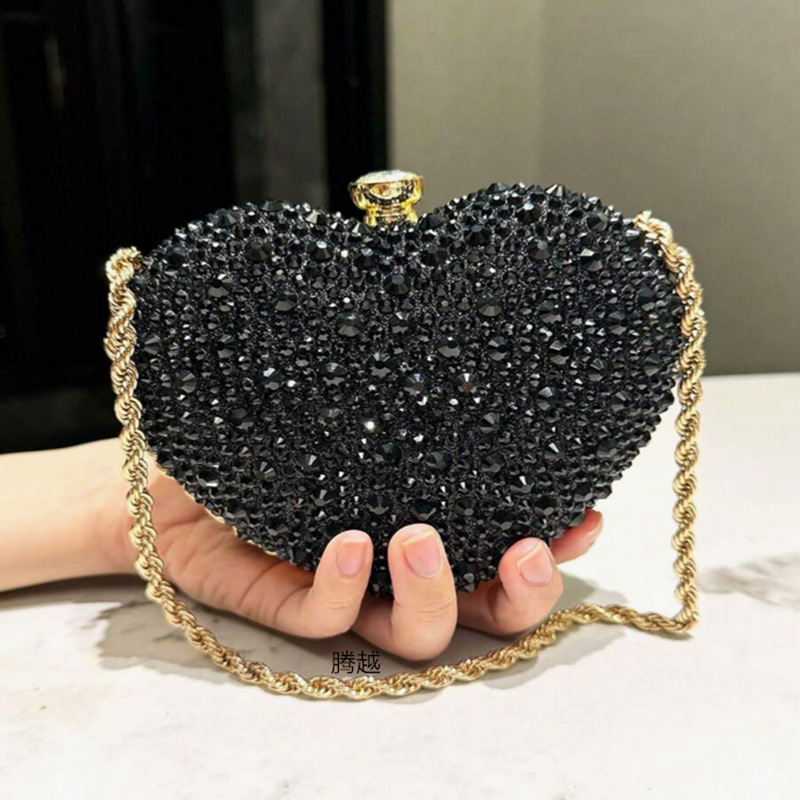 Love Diamond Bag Crossbody Bag - Embroidery Design Love 리뷰 및 가격