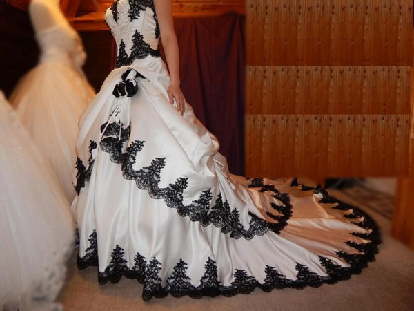 Vintage Wedding Dress Gothic B - Embroidery Gothic 리뷰 및 가격