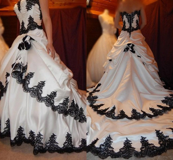 Vintage Wedding Dress Gothic B - Embroidery Gothic 리뷰 및 가격
