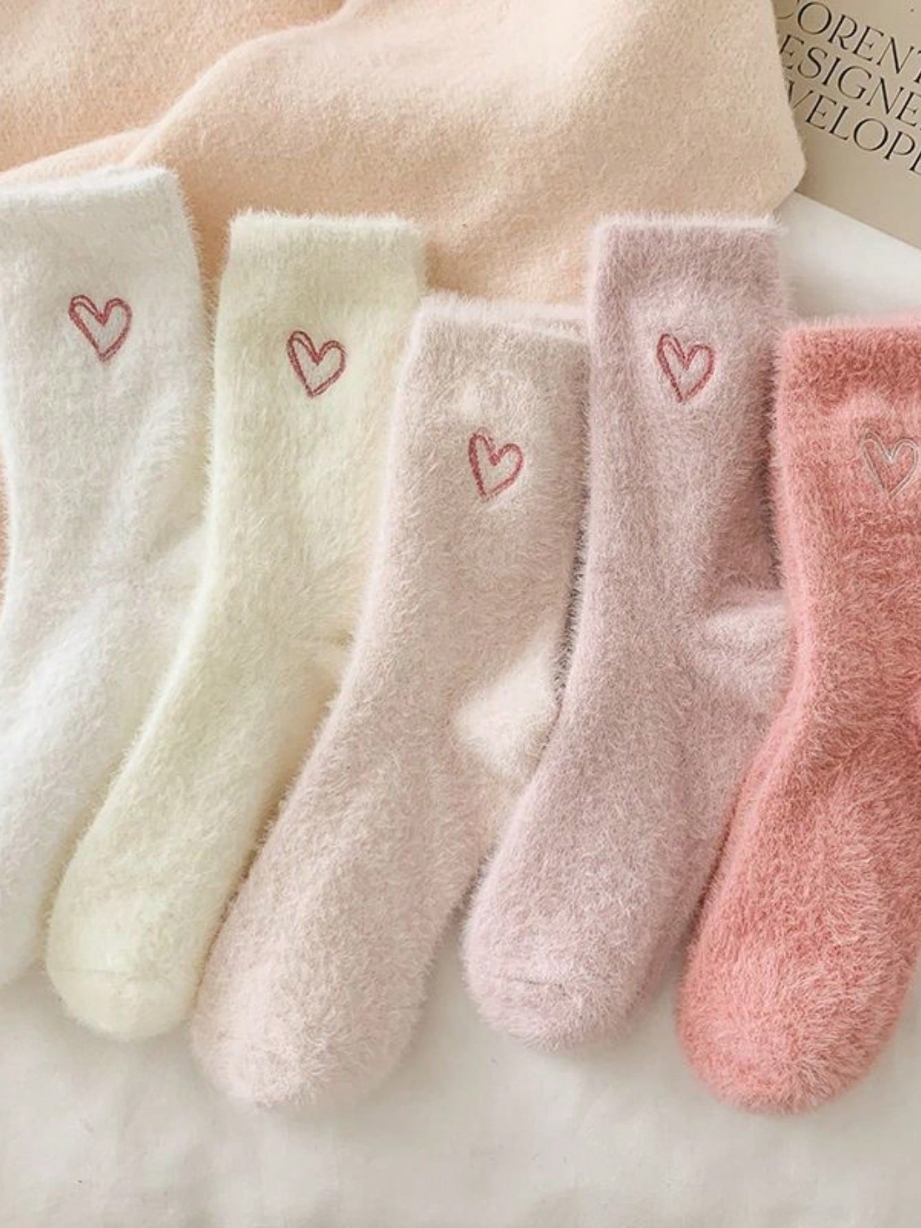 5 Pairs Women's Thickened Mink - Embroidery On Socks 리뷰 및 가격